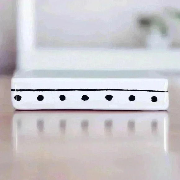 It Is Well With My Soul White Ceramic Soap Dish W/ Blue Flowers & Black Accents - Picture 4 of 13